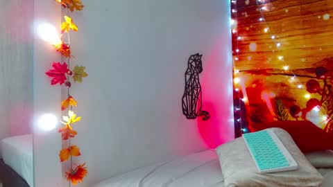 Katy online show from December 25, 2024, 3:18 am