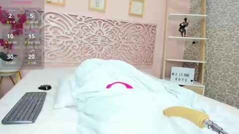 Snapshot of _cinnamon_star chatting on June 23, 2026, 12:47 pm _cinnamon_star online show from June 23, 2026, 12:47 pm