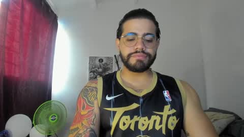  coddy  nolove online show from February 6, 2025, 12:16 pm