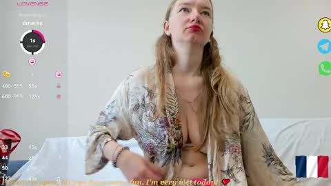 Sophie online show from May 6, 2026, 8:41 am