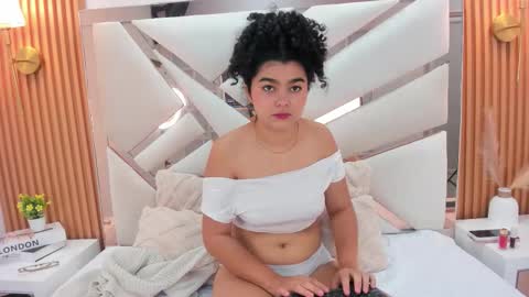 _curly_beauty online show from February 19, 2026, 2:35 pm