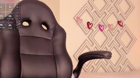     online show from February 11, 2025, 2:14 am