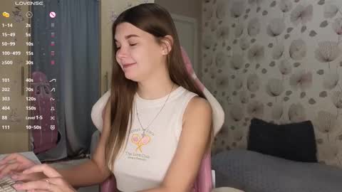 _cute_ice online show from September 26, 2025, 5:33 am