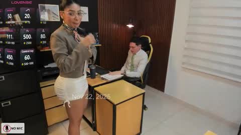 WELCOME TO THE OFFICE online show from November 23, 2025, 12:43 am