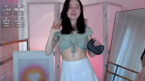 Kate online show from April 11, 2026, 2:54 pm