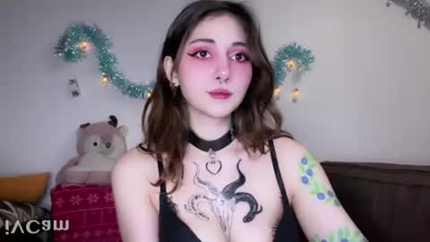 Kate online show from January 11, 2025, 4:46 pm