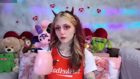 Snapshot of _devilbaby chatting on April 22, 2026, 6:42 pm Kate online show from April 22, 2026, 6:42 pm