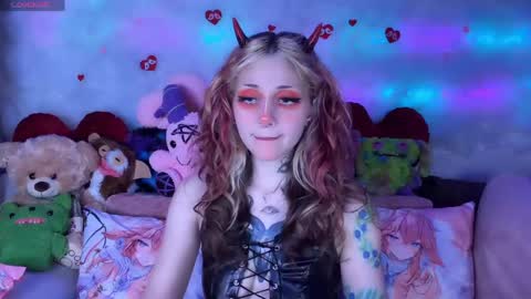 Snapshot of _devilbaby chatting on May 5, 2026, 7:33 pm Kate online show from May 5, 2026, 7:33 pm