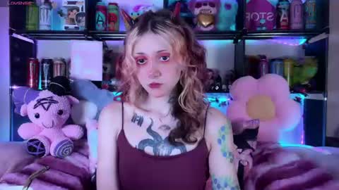 Snapshot of _devilbaby chatting on July 11, 2026, 7:27 pm Kate online show from July 11, 2026, 7:27 pm