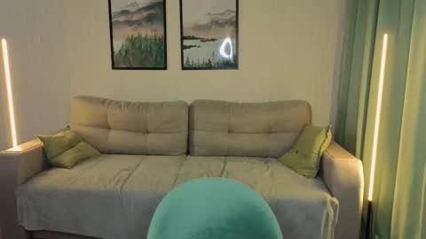 _dream_boys_ online show from March 1, 2026, 4:47 am