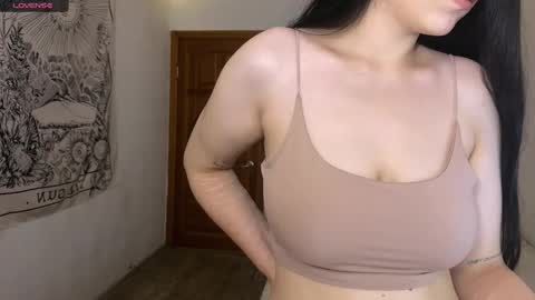 Ami online show from November 21, 2025, 2:05 pm