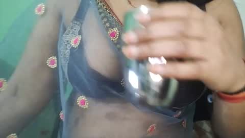 Snapshot of _dreamgirl_0 chatting on February 18, 2026, 8:27 pm _dreamgirl_0 online show from February 18, 2026, 8:27 pm