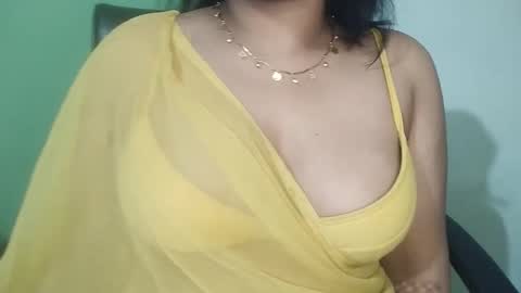 _dreamgirl_0 online show from March 19, 2026, 9:57 am