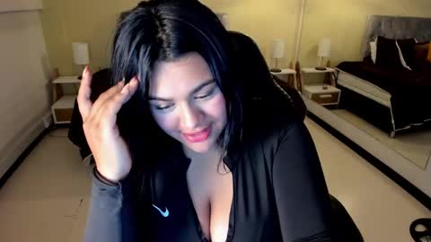 Dulcinea online show from September 13, 2025, 1:33 pm