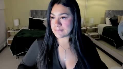 Dulcinea online show from October 28, 2025, 2:48 am