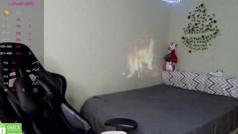 chloue and Gretta online show from December 27, 2024, 6:03 am