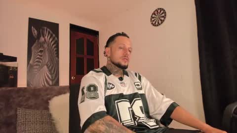 Snapshot of _emilio_escobar chatting on June 26, 2026, 8:30 am Emilio online show from June 26, 2026, 8:30 am