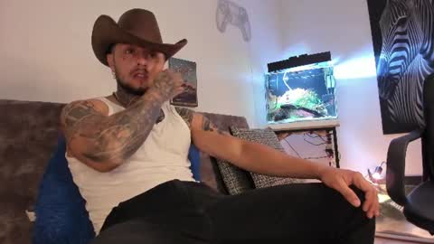 Snapshot of _emilio_escobar chatting on July 21, 2026, 10:06 am Emilio online show from July 21, 2026, 10:06 am