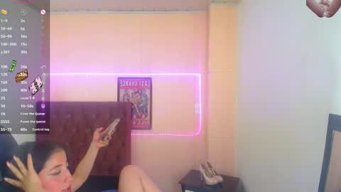 Snapshot of _emmaa_harper chatting on December 13, 2024, 6:31 am Emmaa Harper3 online show from December 13, 2024, 6:31 am