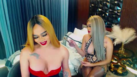 _empressvalerie_ online show from January 24, 2025, 7:08 am