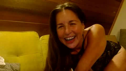 _energygodess online show from April 12, 2026, 3:44 am