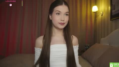 Snapshot of _eva_lee chatting on October 22, 2025, 6:57 am Alice online show from October 22, 2025, 6:57 am