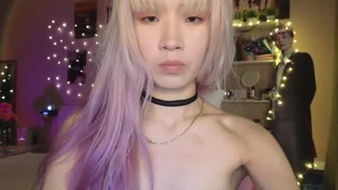 EveEva online show from February 14, 2026, 3:36 am