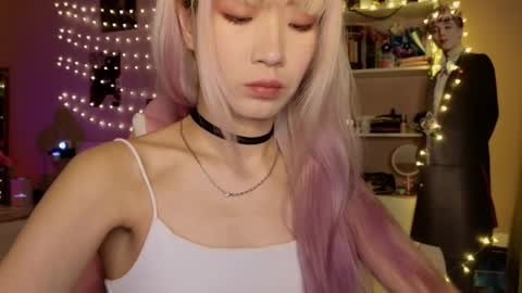 EveEva online show from February 15, 2026, 3:36 am