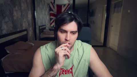 Keanu online show from December 17, 2024, 3:39 pm