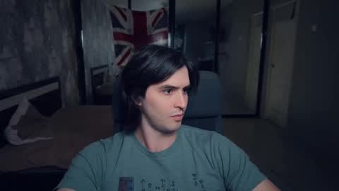 Keanu online show from November 10, 2025, 1:32 pm