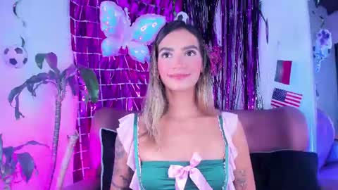 Snapshot of _felicity_1 chatting on July 22, 2026, 12:19 pm Felicity online show from July 22, 2026, 12:19 pm