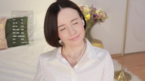 Essie  online show from December 20, 2024, 11:58 pm