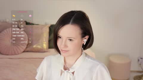 Essie  online show from February 27, 2025, 8:39 am