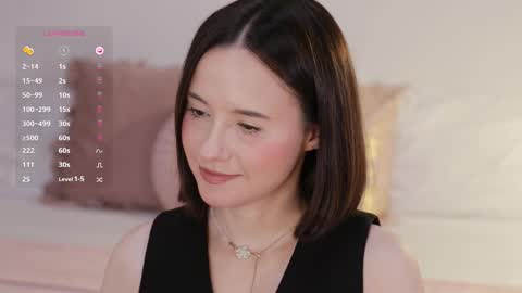 Essie  online show from September 12, 2025, 6:30 pm