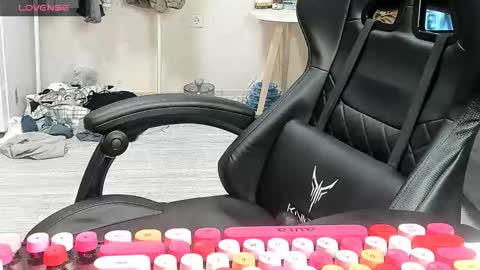 Alis online show from January 14, 2026, 4:18 am