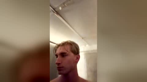 Snapshot of _frosty_69 chatting on April 26, 2026, 5:05 am _frosty_69 online show from April 26, 2026, 5:05 am