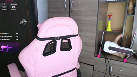 Snapshot of _gala__ chatting on February 18, 2025, 10:14 pm we are hot friends online show from February 18, 2025, 10:14 pm