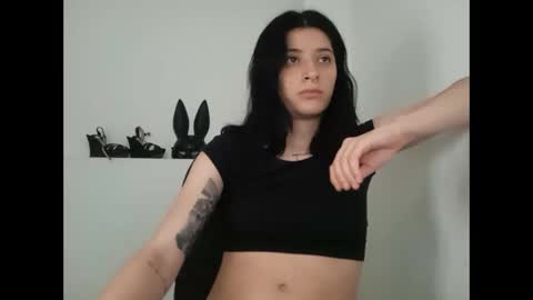 Mia-foster online show from February 24, 2025, 3:23 am