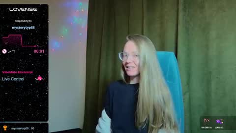 Snapshot of _goldilocks__ chatting on December 7, 2024, 3:30 pm _goldilocks__ online show from December 7, 2024, 3:30 pm