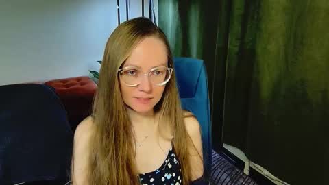 Snapshot of _goldilocks__ chatting on September 28, 2025, 6:41 am _goldilocks__ online show from September 28, 2025, 6:41 am