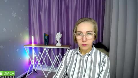 _greybunny_ online show from October 11, 2025, 10:14 am