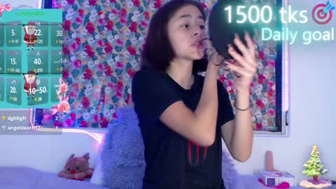 Gwen online show from December 28, 2024, 6:06 am