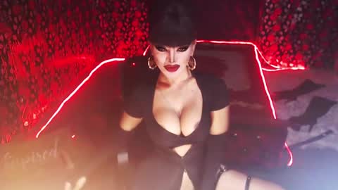 Snapshot of _hailyourqueenx chatting on December 22, 2024, 1:01 am GoDDess  Chloe online show from December 22, 2024, 1:01 am