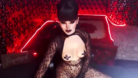 Snapshot of _hailyourqueenx chatting on January 13, 2025, 2:28 am GoDDess  Chloe online show from January 13, 2025, 2:28 am