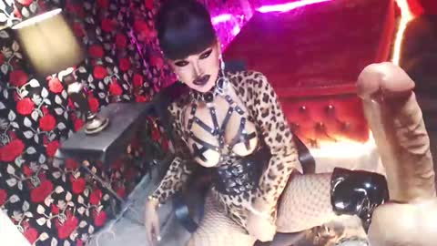 Snapshot of _hailyourqueenx chatting on September 23, 2025, 9:29 pm GoDDess  Chloe online show from September 23, 2025, 9:29 pm