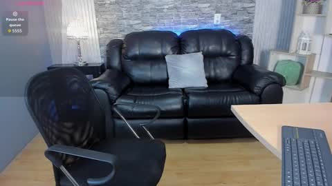 Hanna online show from February 10, 2026, 7:40 pm