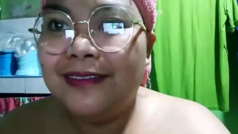Snapshot of _hershey003 chatting on October 15, 2025, 1:44 pm _hershey003 online show from October 15, 2025, 1:44 pm