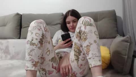 Criss4u online show from April 3, 2026, 6:28 pm