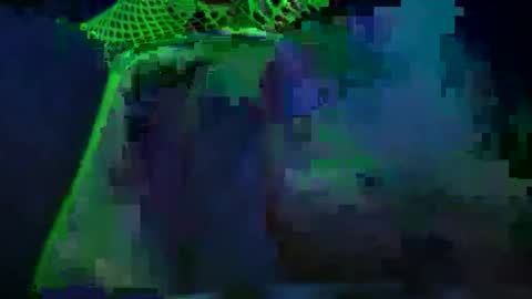 Snapshot of _hitgirly_ chatting on May 20, 2026, 4:40 am _hitgirly_ online show from May 20, 2026, 4:40 am