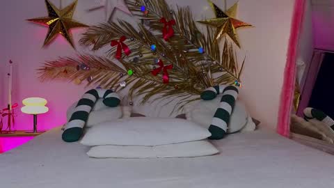 Holly online show from January 3, 2025, 6:01 am